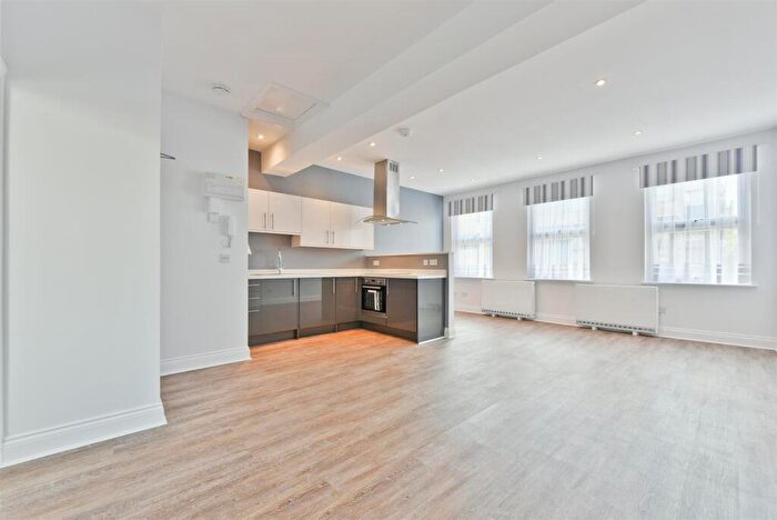 Studio To Rent In Westmoreland Road, Elephant & Castle, SE17