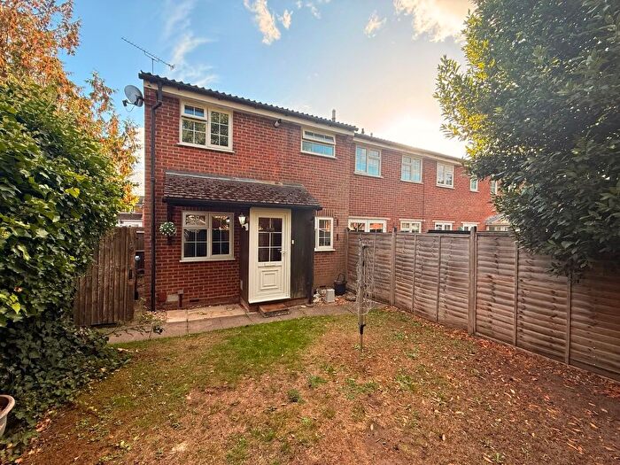 1 Bedroom End Of Terrace House For Sale In Crofton Close, Forest Park, Bracknell, Berkshire, RG12