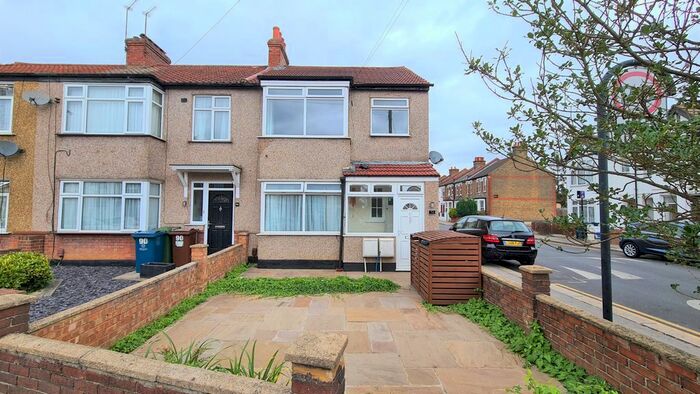 1 Bedroom Flat To Rent In Grant Road, Harrow, HA3