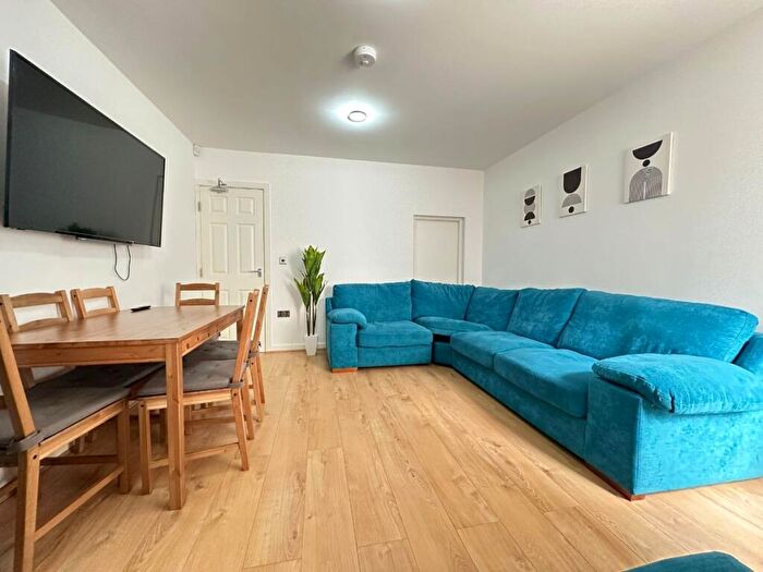 6 Bedroom Terraced House To Rent In Holt Road, Liverpool, L7