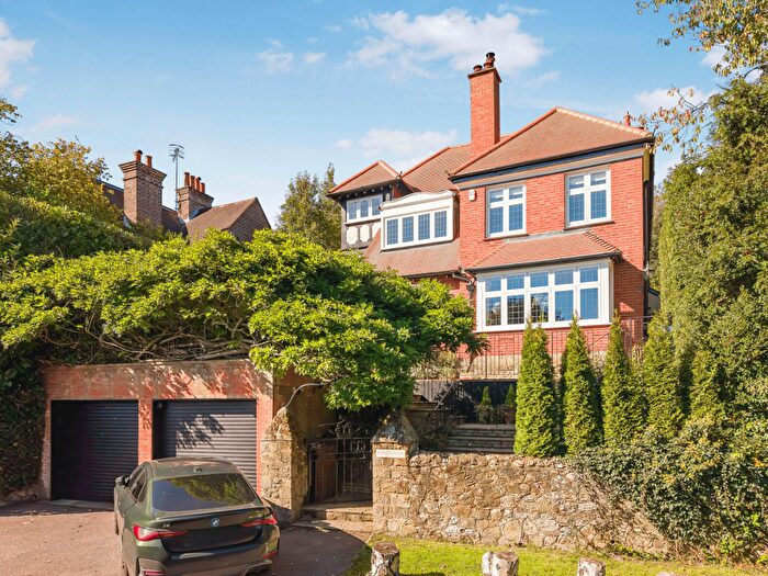 5 Bedroom Detached House For Sale In Wilderness Road, Oxted, RH8