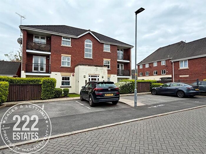2 Bedroom Flat For Sale In Rockford Gardens, Great Sankey, Warrington, WA5