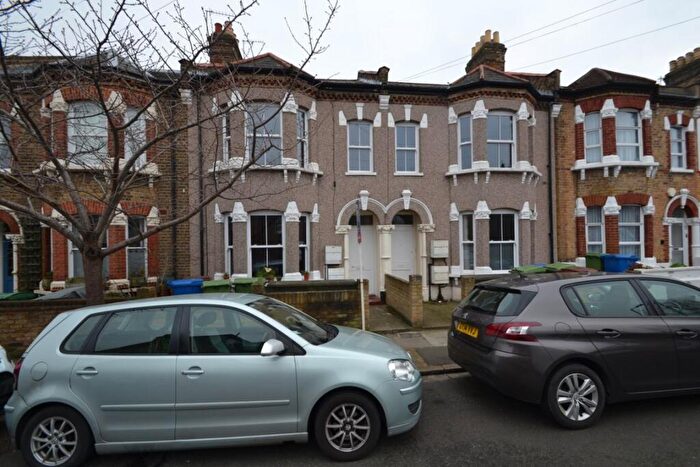 1 Bedroom Flat To Rent In Fellbrigg Road, East Dulwich, SE22