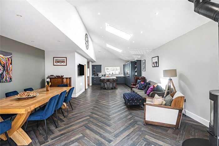 4 Bedroom Bungalow For Sale In Island Farm Road, Ufton Nervet, Reading, RG7