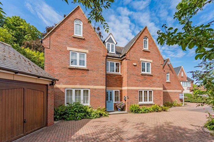5 Bedroom Detached House For Sale In Garfield Close, Market Harborough, LE16