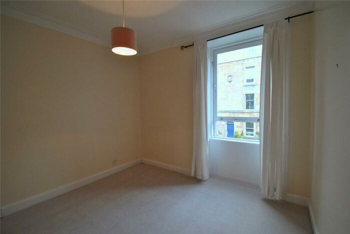 1 Bedroom Flat To Rent In Downfield Place, Edinburgh, EH11