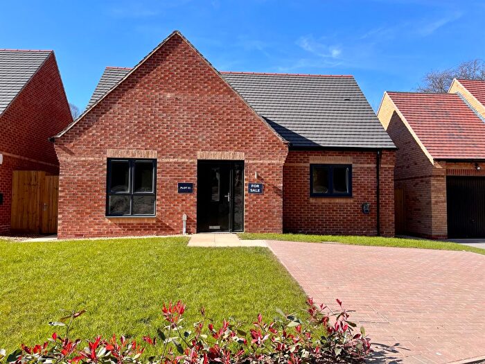 2 Bedroom Detached Bungalow For Sale In Valley Lane, Mansfield, NG18