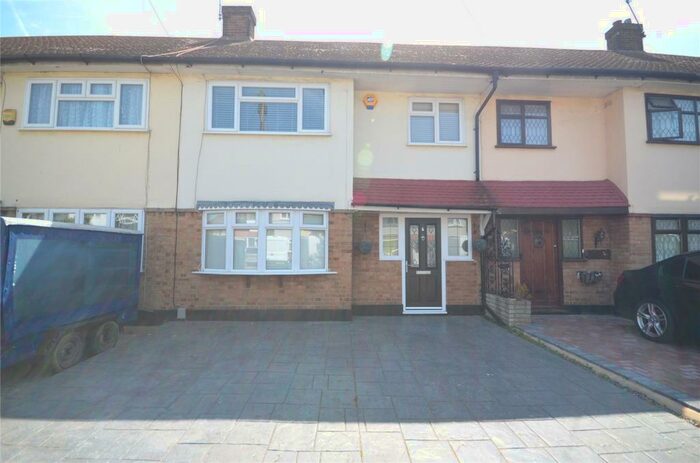 3 Bedroom Terraced House To Rent In Nelson Road, Rainham, Essex, RM13
