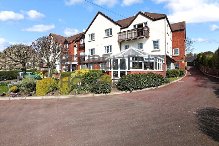 1 Bedroom Flat For Sale In Pegasus Court (Broadway), Broadway, WR12