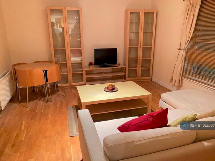 2 Bedroom Flat To Rent In Affleck Street, Aberdeen, AB11