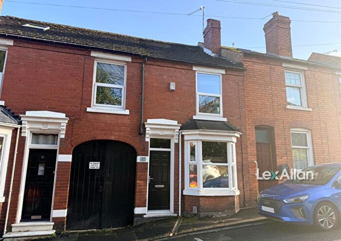 3 Bedroom Terraced House For Sale In Summer Hill, Halesowen, B63