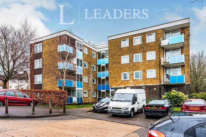 1 Bedroom Flat To Rent In Gilpin Close, SO19