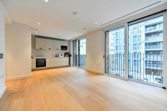 2 Bedroom Flat For Sale In Phoenix Place, Holborn, London, WC1X