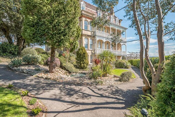 2 Bedroom Apartment For Sale In Lansdown Grove, Bath, BA1