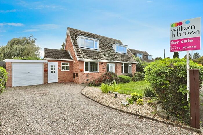 3 Bedroom Detached House For Sale In North Moor Drive, Walkeringham, Doncaster, DN10