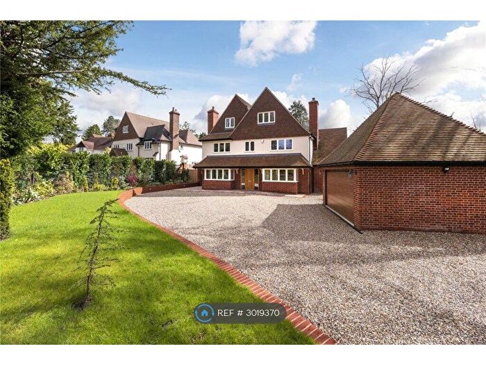 6 Bedroom Detached House To Rent In Deans Lane, Tadworth, KT20