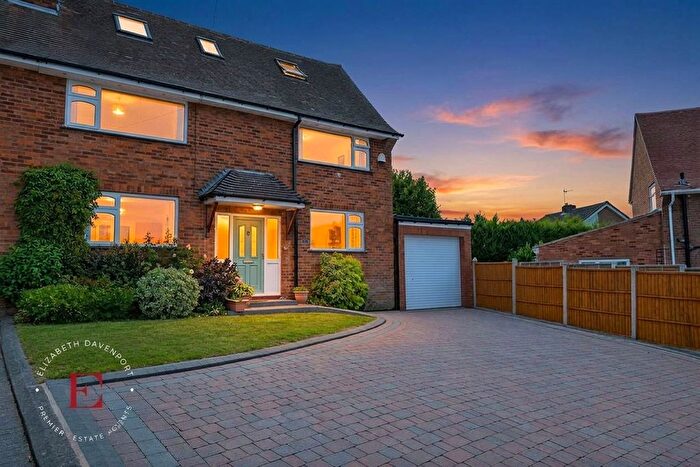 5 Bedroom Semi-Detached House For Sale In Hall Close, Stoneleigh, CV8