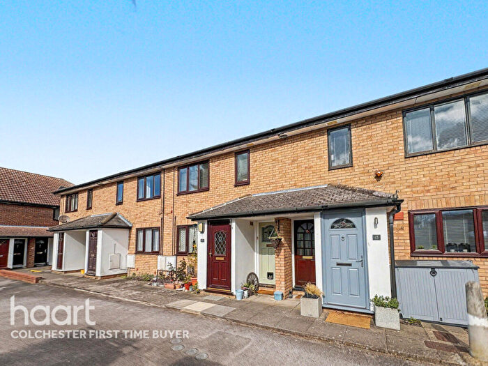1 Bedroom Maisonette For Sale In Rowhedge Road, Colchester, CO2