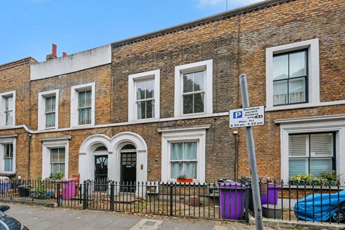 1 Bedroom Flat To Rent In Old Ford Road, London, E2