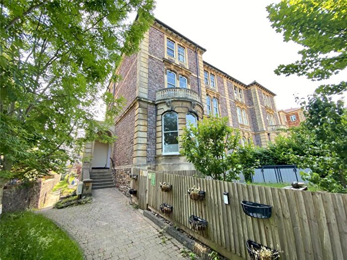 2 Bedroom Apartment To Rent In Miles Road, Clifton, Bristol, BS8