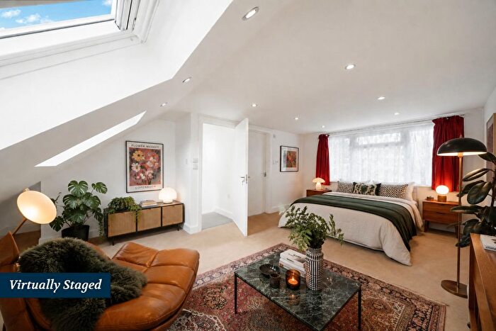 4 Bedroom Terraced House For Sale In Ballards Road, Willesden Green, NW2