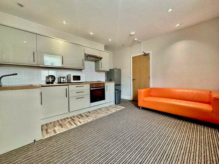 1 Bedroom Apartment To Rent In Queen Anne Terrace, Plymouth, Plymouth, PL4