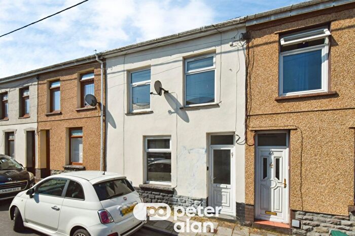 3 Bedroom Terraced House For Sale In Victoria Street, Mountain Ash, CF45
