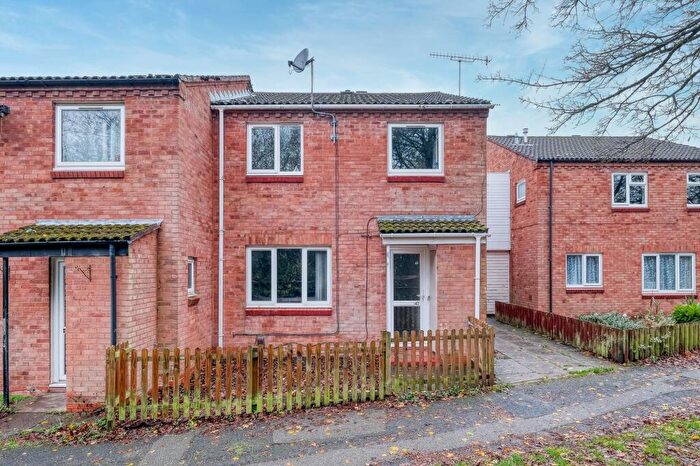3 Bedroom End Of Terrace House For Sale In Barnwood Close, Redditch, B98