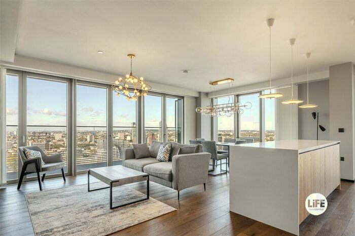 3 Bedroom Apartment To Rent In Hewett Street, London, EC2A