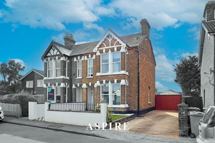 4 Bedroom Semi-Detached House For Sale In Video Presentation Inside- Wharf Road, Stanford-Le-Hope, SS17