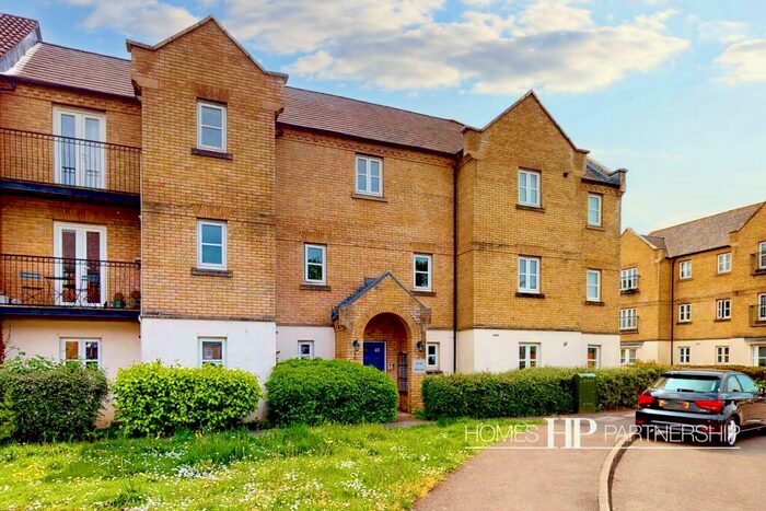 2 Bedroom Apartment To Rent In Trist Way, Ifield, RH11