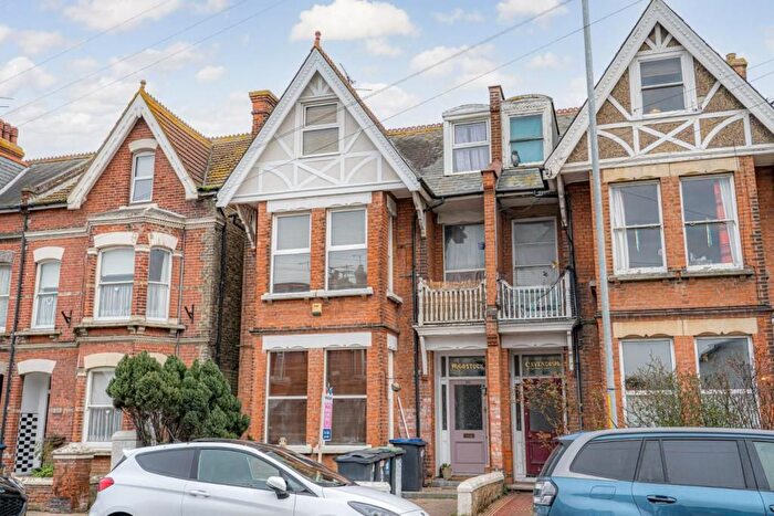 2 Bedroom Flat To Rent In Canterbury Road, Herne Bay, CT6