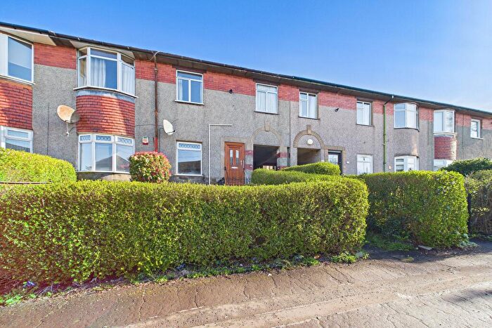 3 Bedroom Flat To Rent In Talla Road, G52