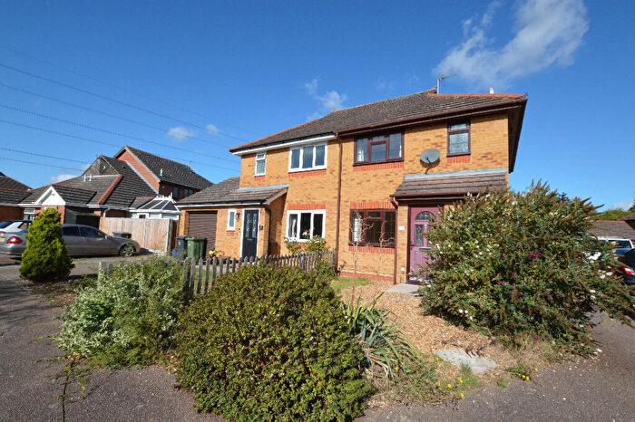 3 Bedroom Semi-Detached House For Sale In Barkers Piece, Marston Moretaine, MK43