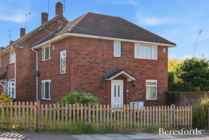 2 Bedroom End Of Terrace House For Sale In Wainwright Avenue, Hutton, CM13