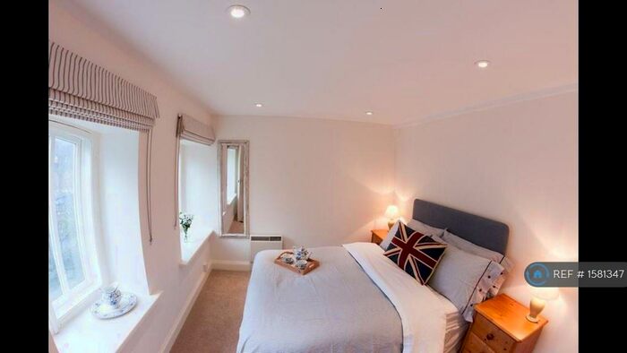 2 Bedroom Flat To Rent In Waterfront House, Bath, BA2