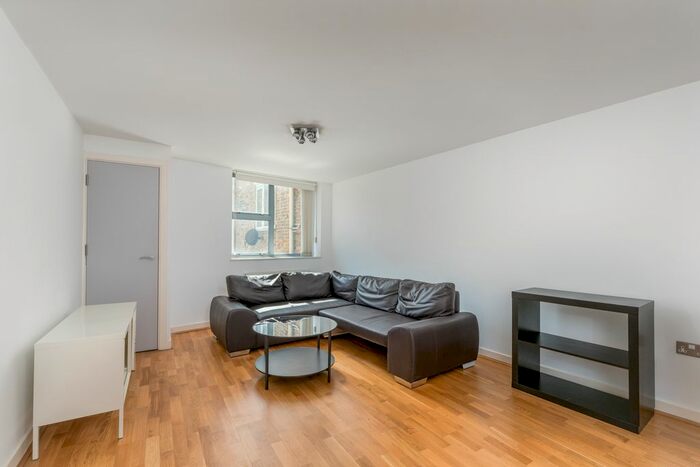 2 Bedroom Flat To Rent In Calvert Avenue, Old Street, E2