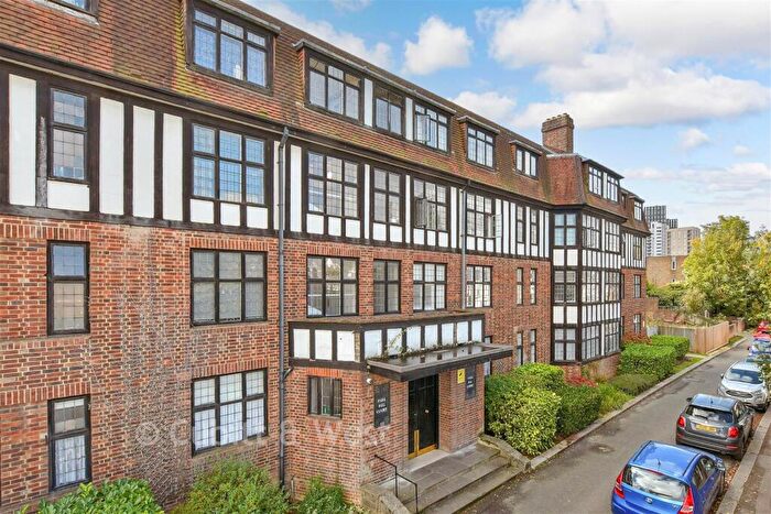1 Bedroom Flat For Sale In Addiscombe Road, Croydon, Surrey, CR0