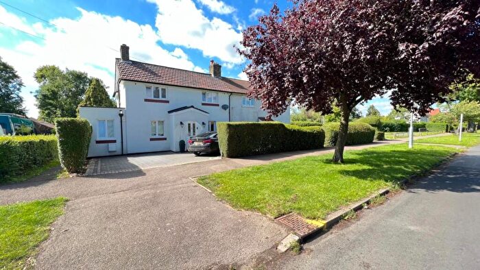 4 Bedroom Semi-Detached House For Sale In Longcroft Lane, Welwyn Garden City, Hertfordshire, AL8