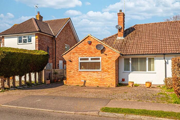 2 Bedroom Semi Detached Bungalow For Sale In The Meadow, Copthorne, RH10