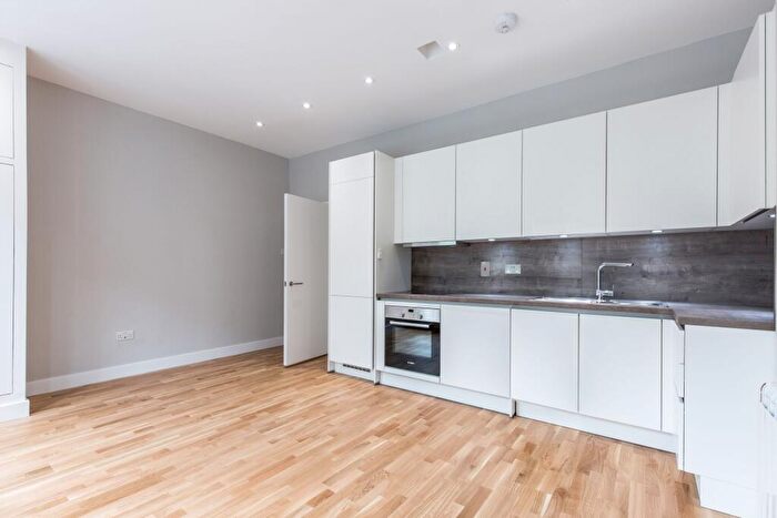 1 Bedroom Flat To Rent In Flat D Archway Road, N6