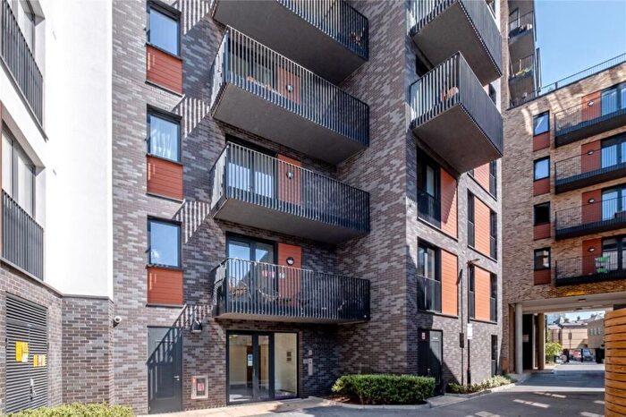 1 Bedroom Flat To Rent In Thomas York House, Woolwich, London, SE18