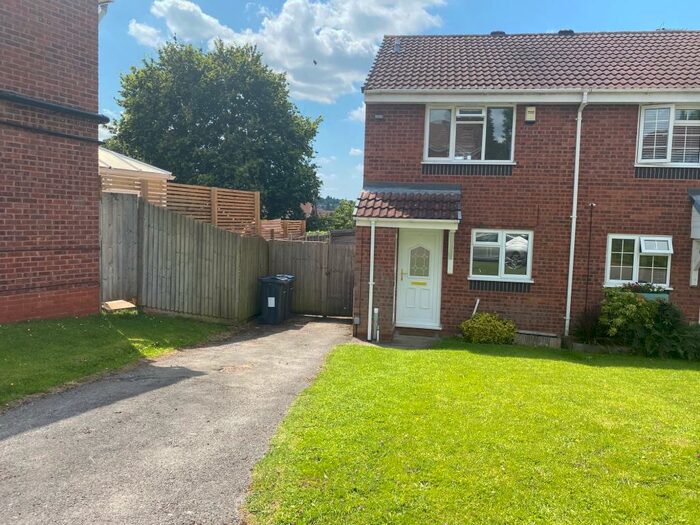 2 Bedroom House To Rent In Farmers Close, Newhall, Sutton Coldfield., B76