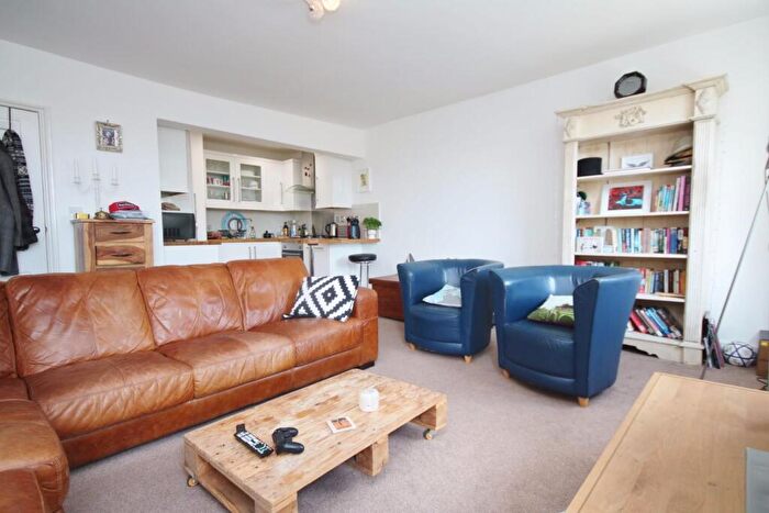 1 Bedroom Flat To Rent In Compton Road, Canonbury, N1