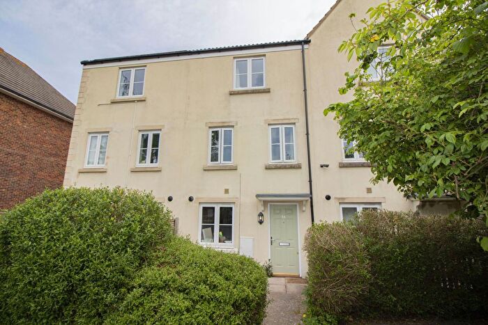 4 Bedroom Terraced House For Sale In Slipps Close, Frome, BA11