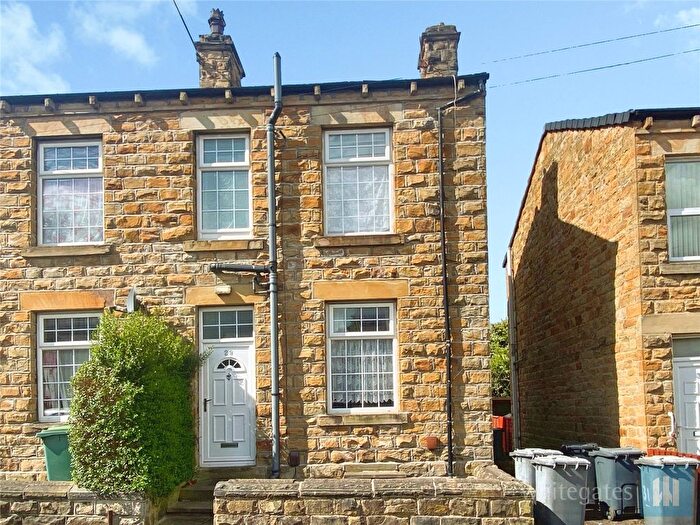 2 Bedroom End Terrace House For Sale In Clutton Street, Soothill, Batley, WF17