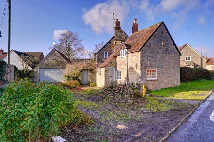 3 Bedroom Detached House For Sale In Main Street, Cleeve Prior, WR11