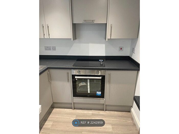 3 Bedroom Terraced House To Rent In High Street, Glynneath, Neath, SA11