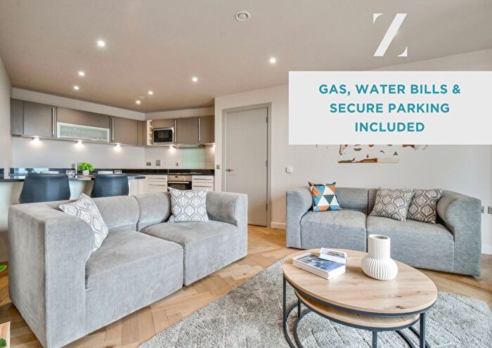 2 Bedroom Flat To Rent In Wharf Approach, Leeds, LS1