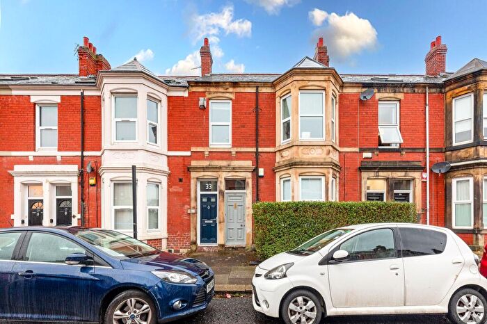 3 Bedroom Flat For Sale In Myrtle Grove, Jesmond, NE2